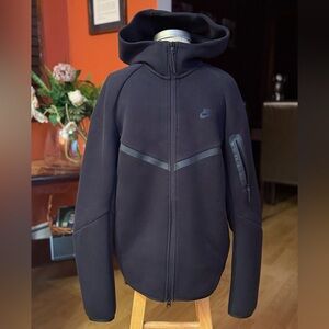 Nike Big Kids' Full-Zip Hoodie Tech Fleece